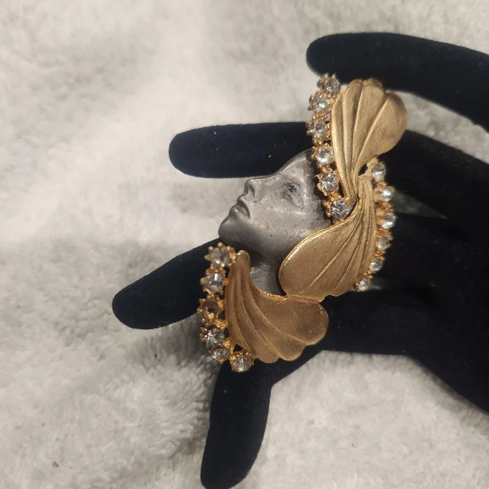 Art Deco Lady Face Pin Brooch‎ Gold Pewter Tone Rhinestone ultra craft